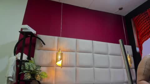 Amber .. online show from April 2026 06:46:02 PM