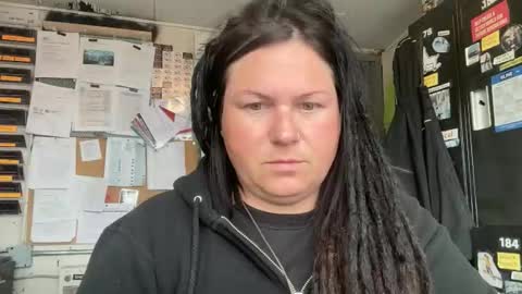 ambermoss7 online show from April 2026 05:47:01 PM