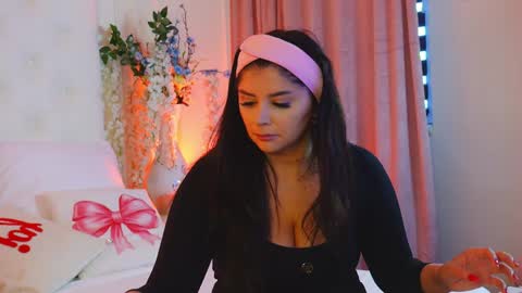 Snapshot of amberseyes chatting on May 2026 05:14:01 AM Amberseyes online show from May 2026 05:14:01 AM