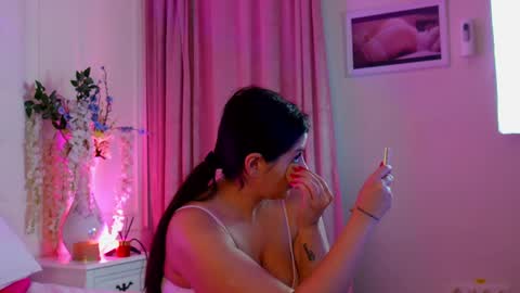Snapshot of amberseyes chatting on May 2026 05:24:01 AM Amberseyes online show from May 2026 05:24:01 AM