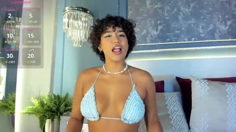 Snapshot of ambracohelo chatting on May 2026 11:25:01 AM Ambra Cohelo online show from May 2026 11:25:01 AM