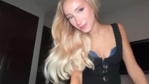 Ambre online show from March 2026 03:20:01 AM