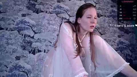 Snapshot of ambrosia_nectar chatting on April 2026 12:29:02 PM 25 WEEK Princess Linnea online show from April 2026 12:29:02 PM