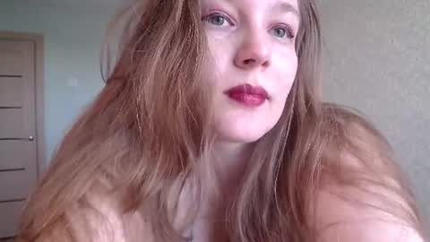 Snapshot of ambrosia_nectar chatting on July 2026 12:11:02 PM 25 WEEK Princess Linnea online show from July 2026 12:11:02 PM
