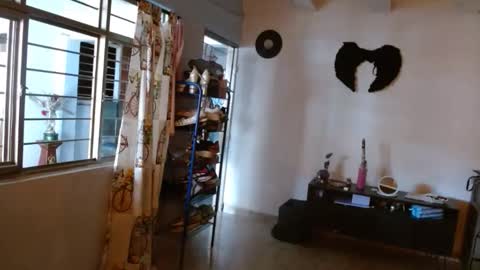 amelia  online show from January 2026 05:18:01 PM