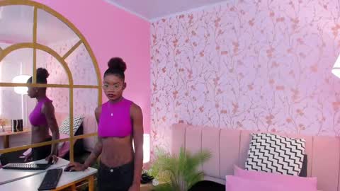 Amelia Adams online show from February 2025 01:20:01 AM