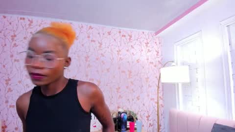 Amelia Adams online show from September 2025 07:04:01 PM