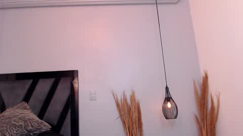 AMELIA  online show from October 2025 06:21:01 AM