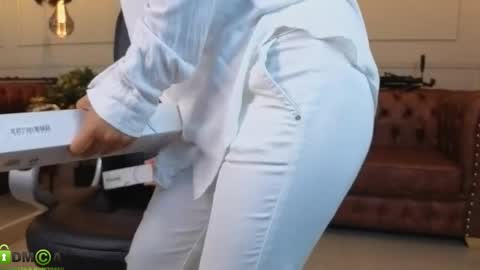 AMELIA online show from April 2026 12:11:02 PM