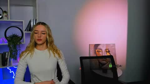 Snapshot of amelia_lovely1 chatting on March 2026 01:16:02 PM amelia lovely1 online show from March 2026 01:16:02 PM