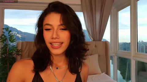 amelia_mee online show from April 2026 07:22:01 PM