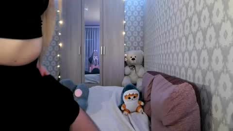 amelia_murmeow online show from April 2026 08:58:02 PM