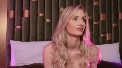 Amelia online show from January 2025 08:05:01 AM