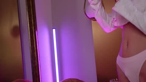 Amelia online show from February 2025 07:34:02 AM