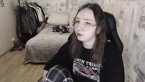 Snapshot of ameliakamishiro chatting on December 2024 02:06:01 PM Amelia online show from December 2024 02:06:01 PM