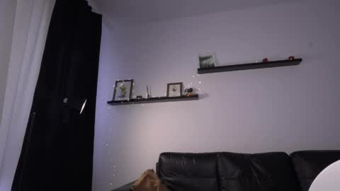 Amelia   online show from April 2026 02:29:01 PM