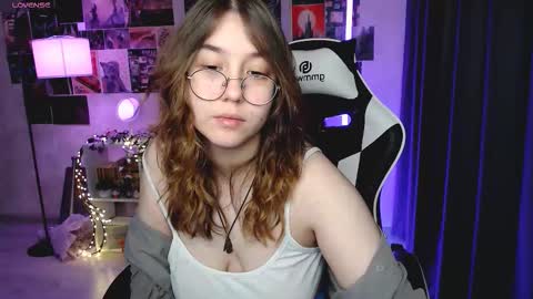 Amelia online show from December 2025 09:02:01 AM