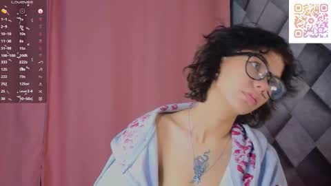 Amelia online show from December 2025 12:45:02 PM