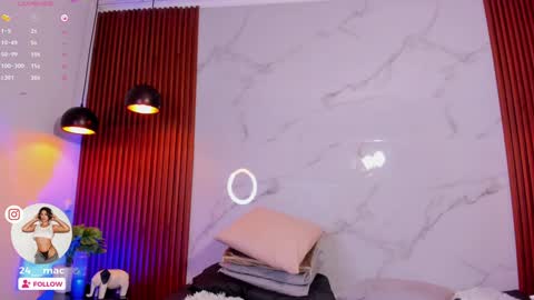 Snapshot of amelie_leigh chatting on December 2024 07:16:02 AM Alejandra online show from December 2024 07:16:02 AM