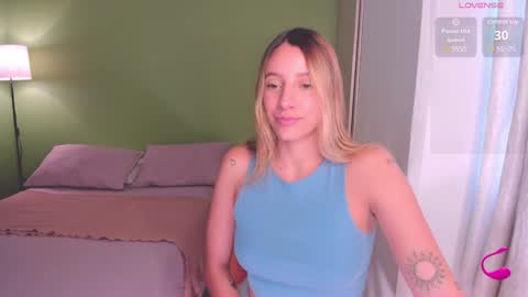 Amelie Graham online show from February 2025 08:24:01 PM