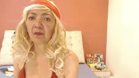 Amelie Lux online show from April 2026 07:51:01 PM