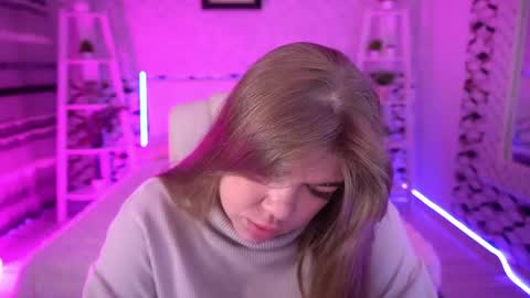 Alina online show from April 2026 12:42:01 PM