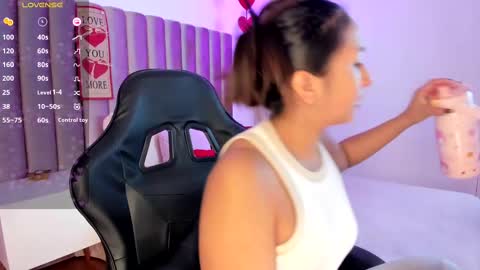          online show from February 2025 12:21:01 PM