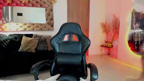 Snapshot of amelyamann chatting on July 2026 12:47:02 PM online show from July 2026 12:47:02 PM