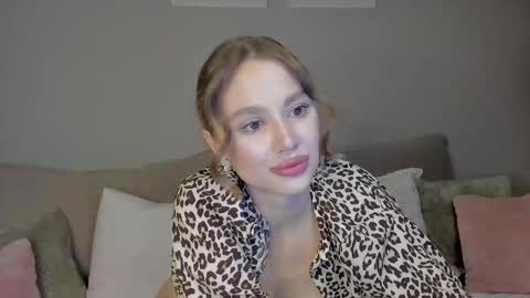 Stefa online show from September 2025 04:29:02 PM