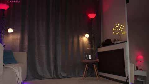 Amy  online show from February 2026 03:07:01 AM