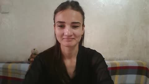 Julia  online show from September 2025 08:07:01 AM