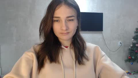 Julia  online show from January 2026 09:25:02 AM