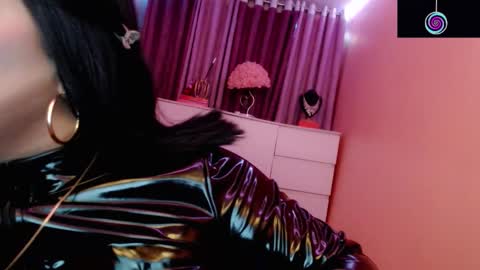 Queen Mireska online show from March 2026 05:16:01 PM