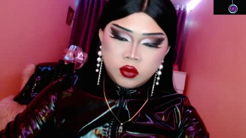 Queen Mireska online show from June 2026 12:51:02 PM