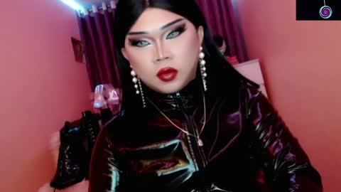 Queen Mireska online show from June 2026 05:08:01 PM