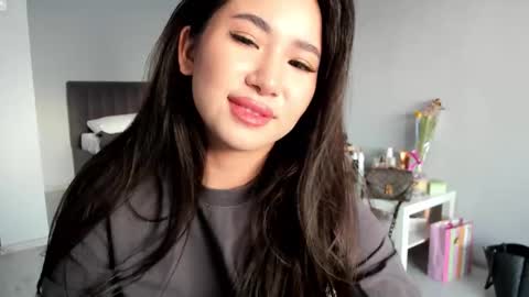 Amina online show from March 2026 12:54:02 PM