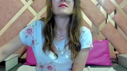 amira xx2 online show from June 2026 01:04:01 PM