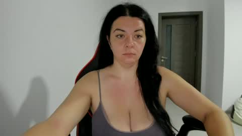 Amiraisa online show from July 2026 02:36:01 AM