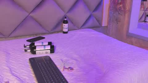 ammy durand online show from February 2025 10:47:02 AM