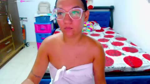 Snapshot of ammy_ronan chatting on June 2026 02:06:01 AM IM AMMY online show from June 2026 02:06:01 AM