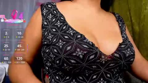 Snapshot of ammy_stones1 chatting on May 2026 09:06:02 AM Ammy Stones online show from May 2026 09:06:02 AM
