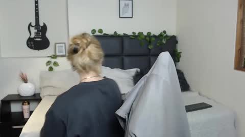 Amnesia online show from September 2025 12:40:01 PM