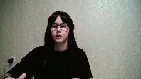 Amomira online show from September 2025 12:00:02 AM