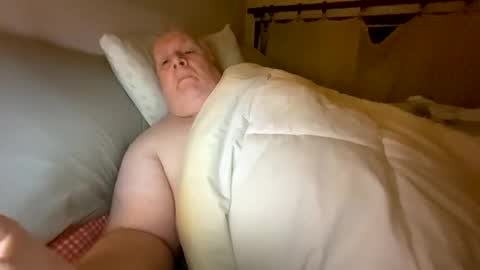 amor196112 online show from November 2025 09:02:02 PM