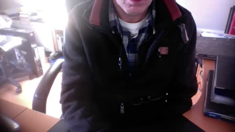 Snapshot of amor2200 chatting on January 2025 09:41:02 AM Amor2200 online show from January 2025 09:41:02 AM