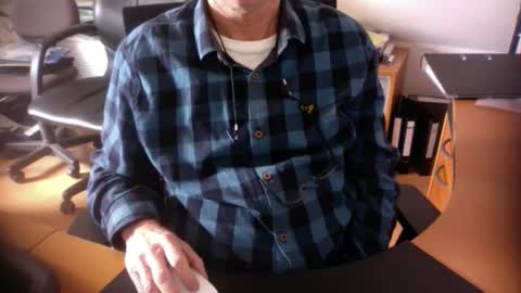 Snapshot of amor2200 chatting on March 2025 11:23:01 AM Amor2200 online show from March 2025 11:23:01 AM