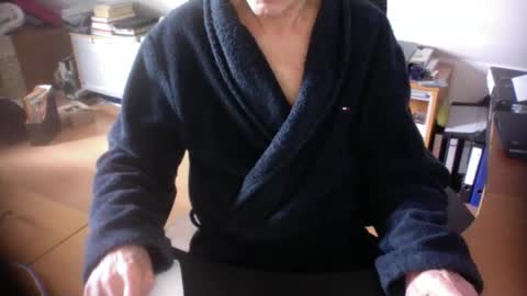 Amor2200 online show from March 2026 08:42:01 AM