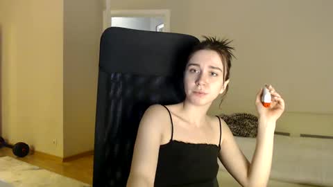 Snapshot of amoremeoww chatting on December 2024 03:20:02 PM miss unforgettable online show from December 2024 03:20:02 PM