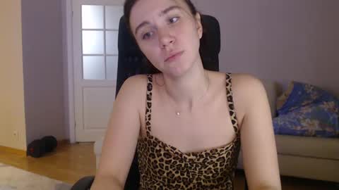 Snapshot of amoremeoww chatting on February 2025 04:16:01 PM miss unforgettable online show from February 2025 04:16:01 PM