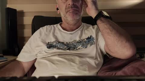 AmorLin online show from April 2026 10:09:02 PM